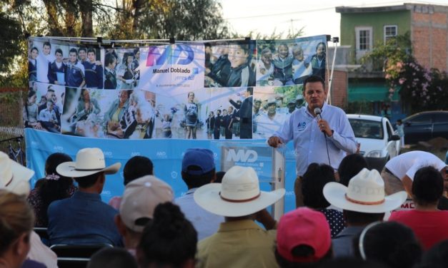 Alcalde de Manuel Doblado muestra logros en comunidades