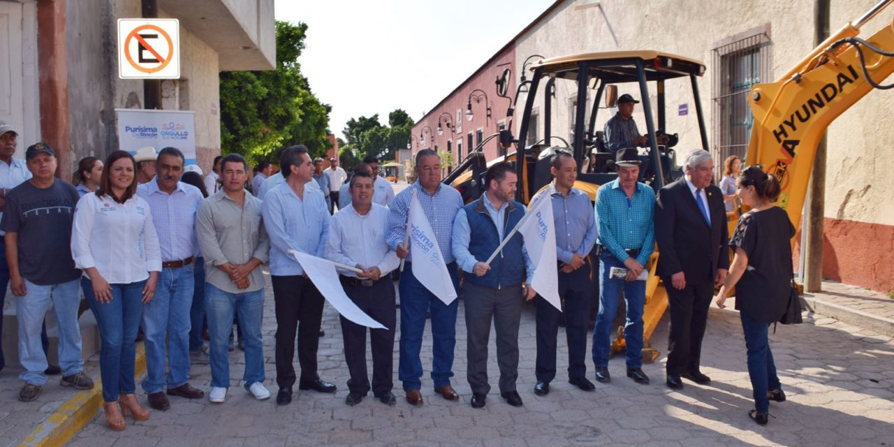 Inauguran obras en Jalpa de Cánovas e invierten 10 MDP más