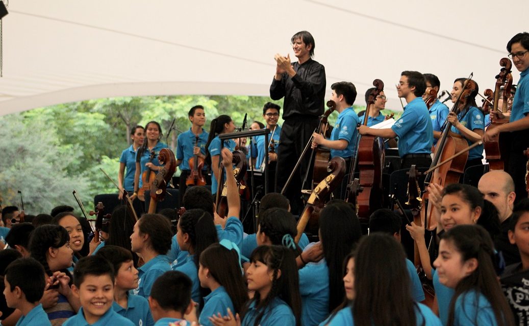 Vibra San Cristóbal durante presentación de la Orquesta Sinfónica Infantil de México