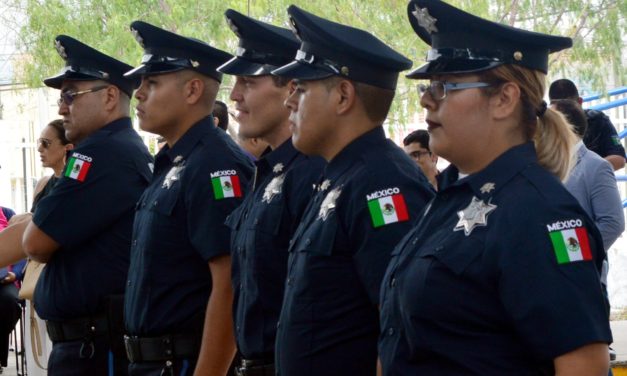 Se gradúan 5 nuevos policías para San Francisco del Rincón