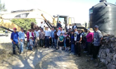Arrancan rehabilitación de caminos saca cosecha en Manuel Doblado