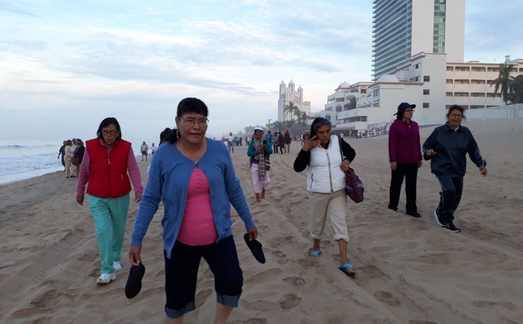 Adultos mayores de SFR disfrutan de viaje a Mazatlán