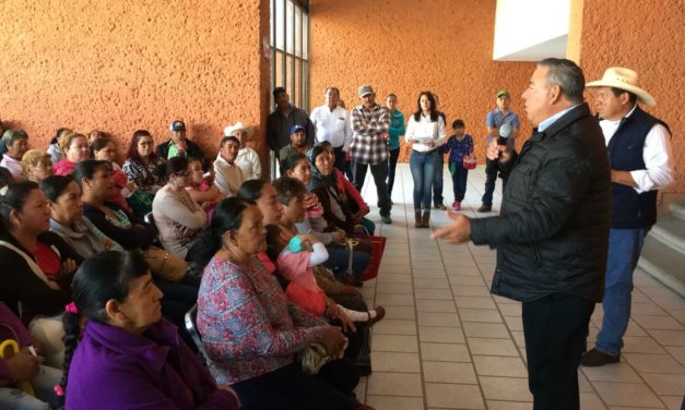 Ofrecen apoyos rurales en Purísima