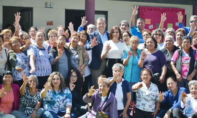 Visita gobernador a adultos mayores de San Francisco del Rincón