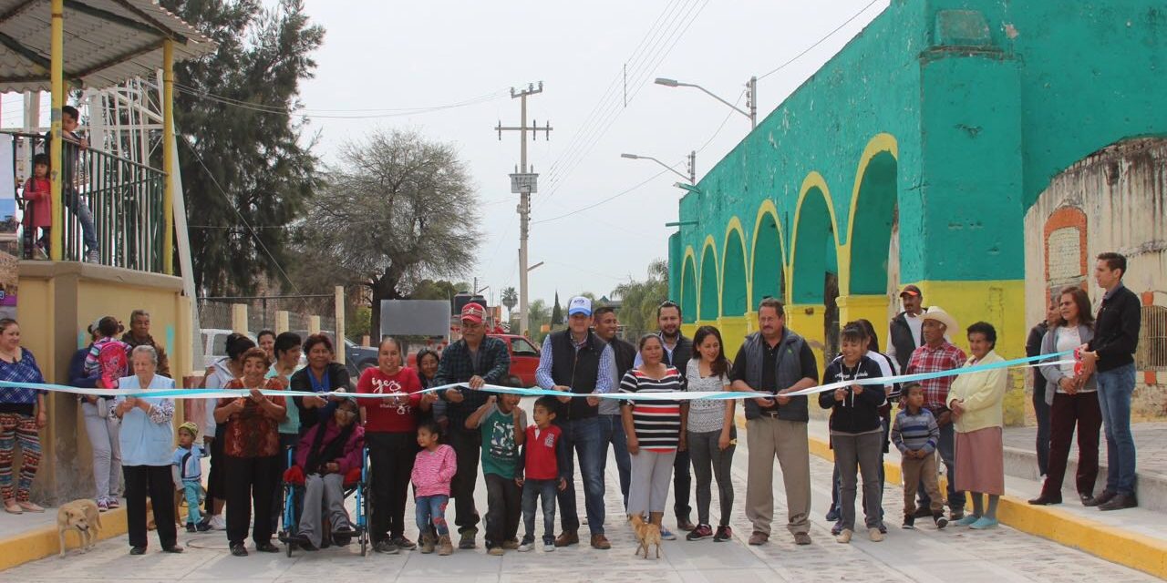 Millón y medio de inversión para acceso a comunidad en Manuel Doblado