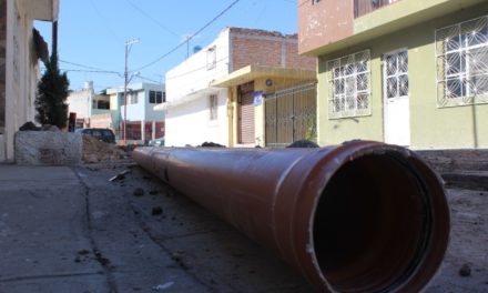 Amplía SAPAF red de agua potable y drenaje en la Nueva Santa María