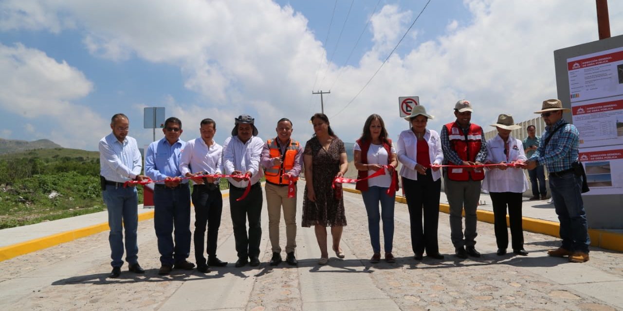 Inauguran acceso a La Carbonera