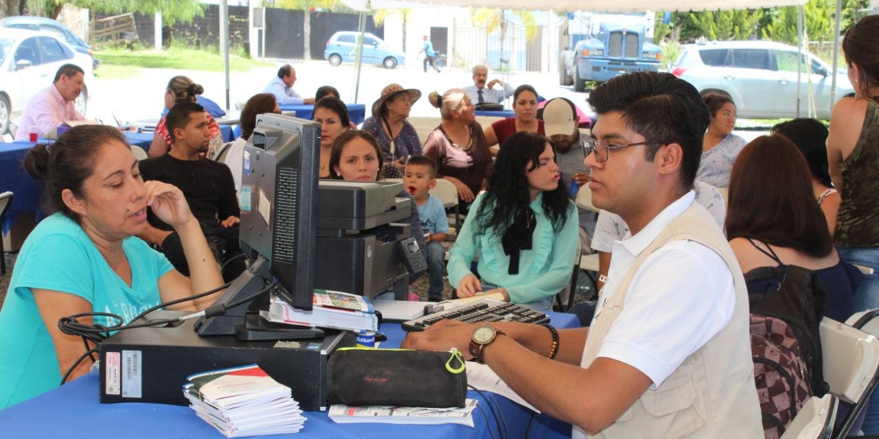 Llevan dependencias a comunidades de Purísima del Rincón