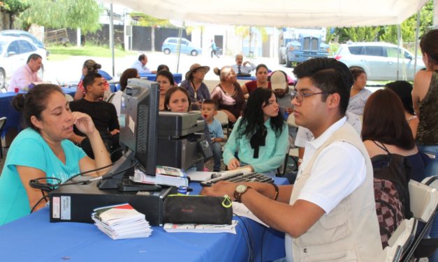 Llevan dependencias a comunidades de Purísima del Rincón