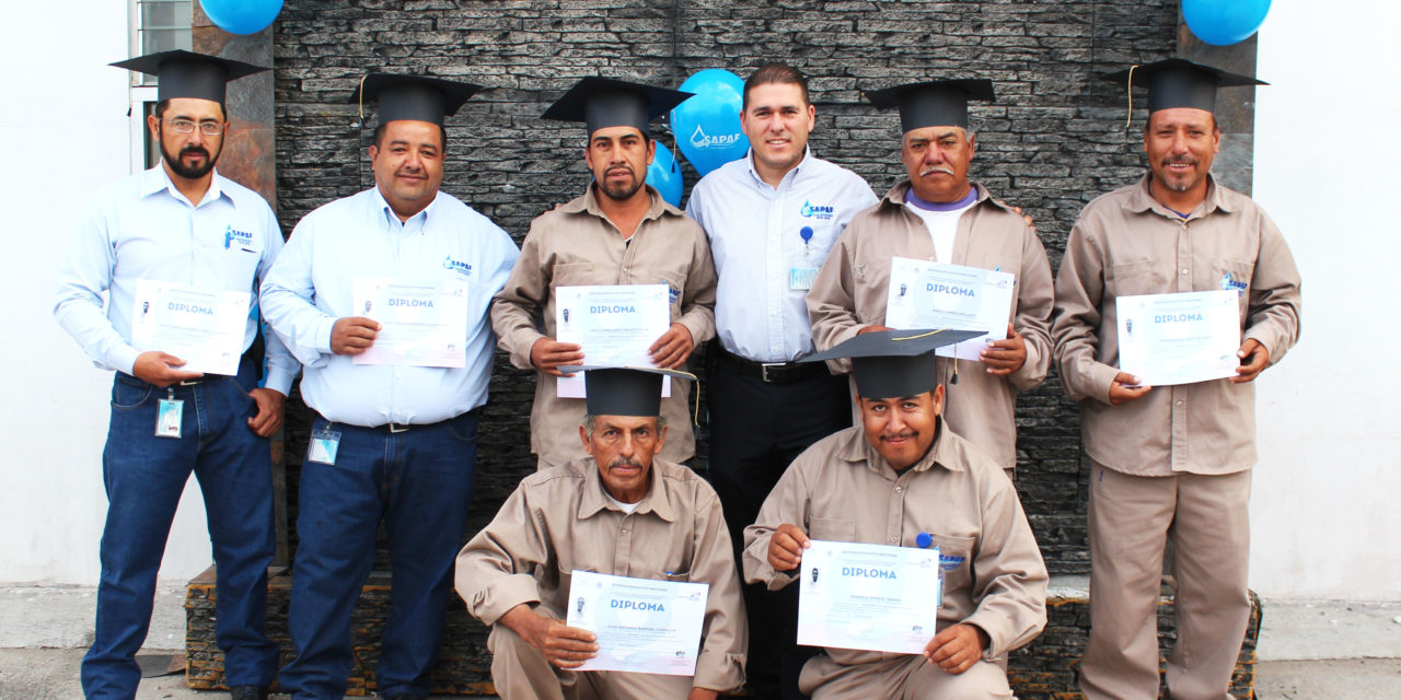 Certifican a personal de SAPAF