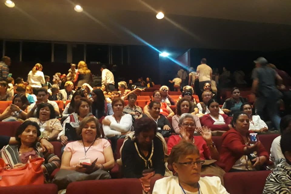 Adultos mayores de SFR participaron del Festival Cervantino