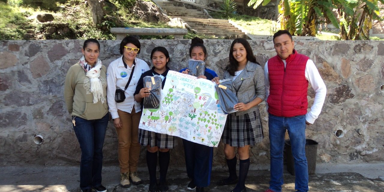 Estudiantes promueven cuidado del Cerro del Palenque