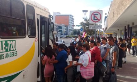 Evitan accidentes en centro de León