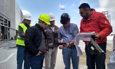 Muestran a alcalde de Guanajuato, avance de obras en nuevo Centro Comercial