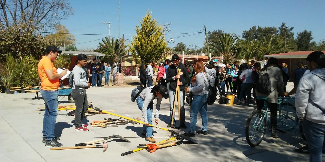 Jóvenes recuperan espacios públicos en comunidad de Purísima