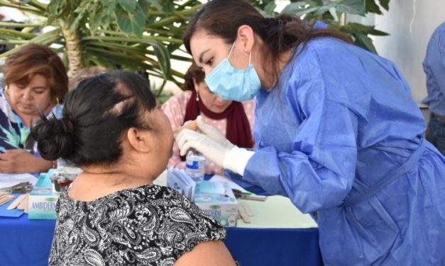Cientos de guanajuatenses reciben atención médica gratuita