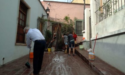 Ciudadanos y gobierno mantienen limpio a Guanajuato capital