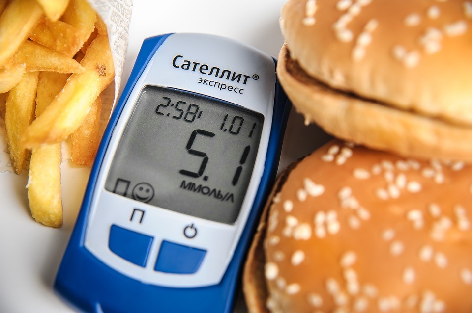 El Rincón del IMSS: ¿Sobrepeso y obesidad detonan enfermedades crónicas degenerativas?