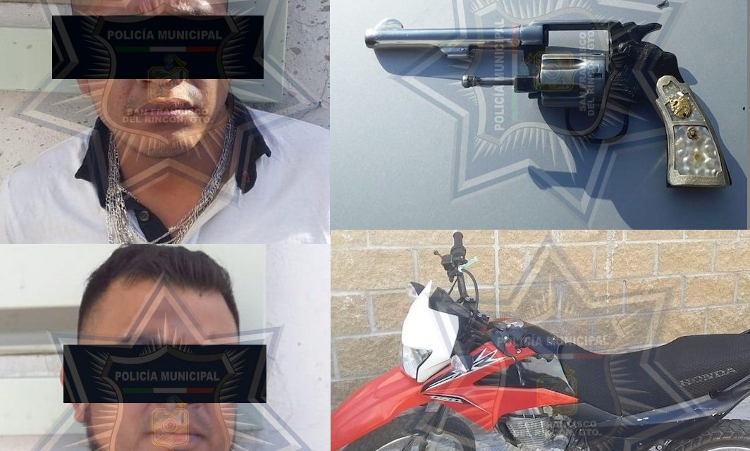 Traía moto robada; le encuentran arma ilegal