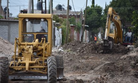 Llevan obras de pavimentación a periferia de León