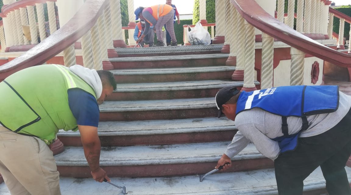 Centro de Silao invadido, retiran 126 kilos de chicle