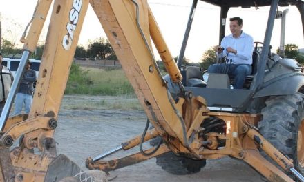 Vecinos de Santa Cecilia reciben obras de drenaje