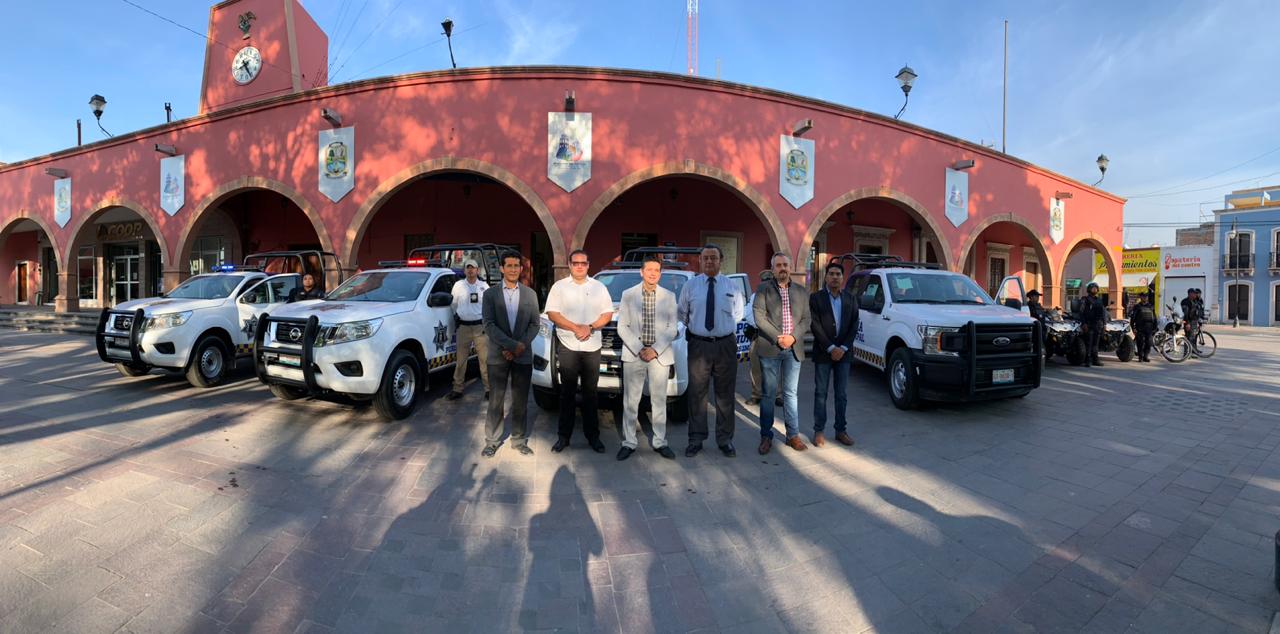 Entregan equipo y patrullas a seguridad pública de Purísima del Rincón