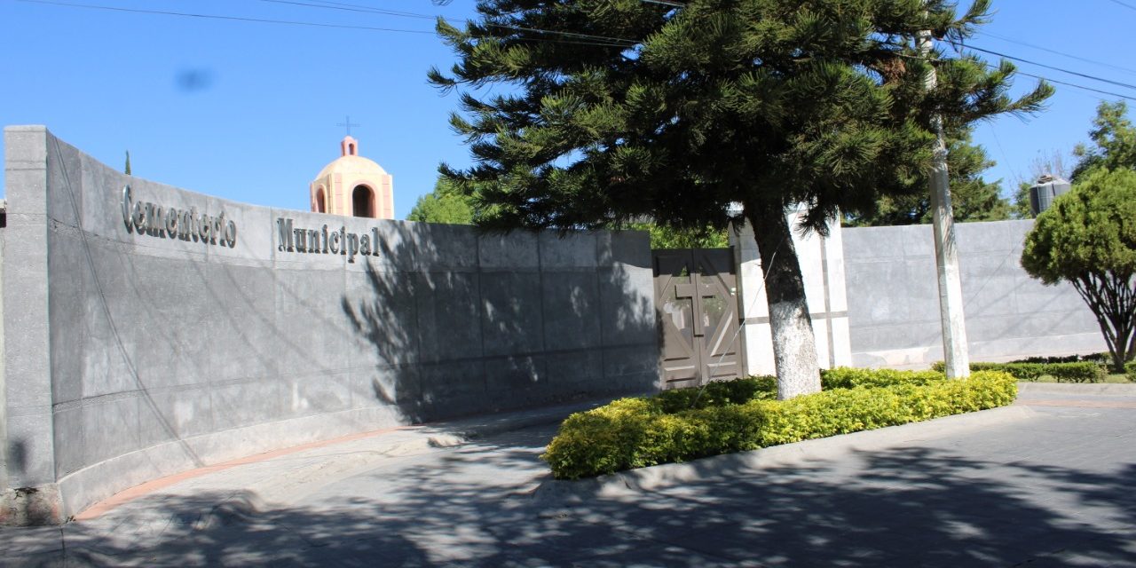 Restringen acceso a panteones de Purísima