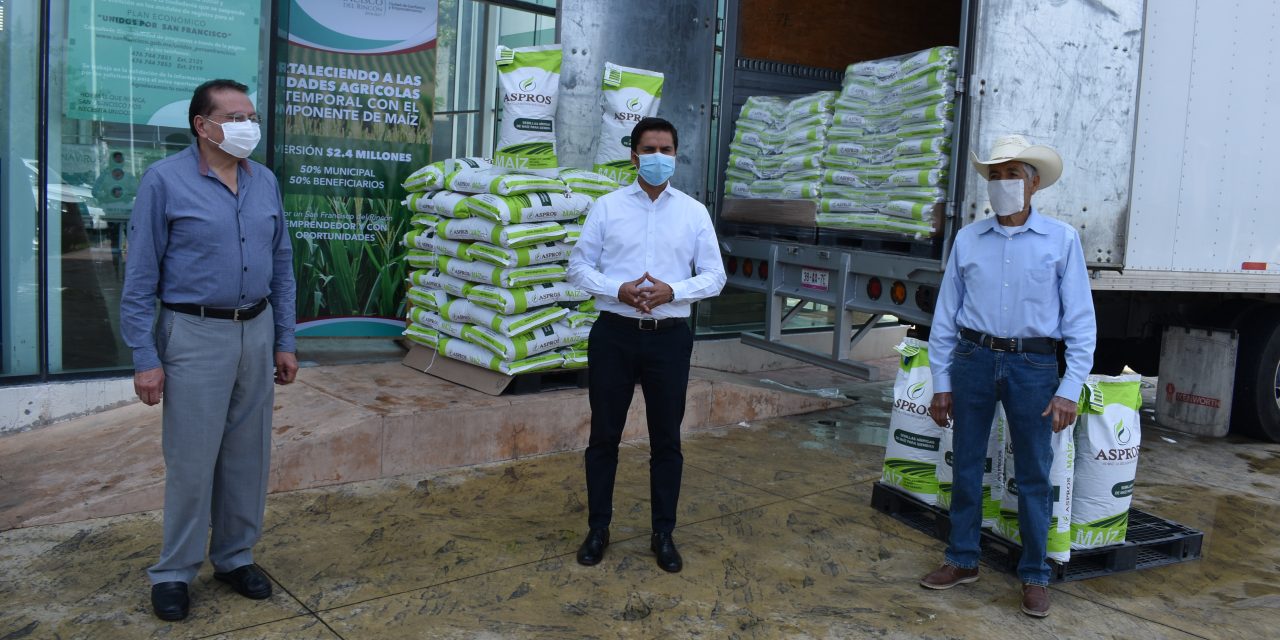 Apoyan con grano a agricultores de San Francisco del Rincón