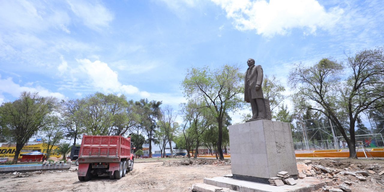 Inician obras de rehabilitación del parque Juárez, en León