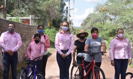 Entregan bicicletas a estudiantes Dobladenses