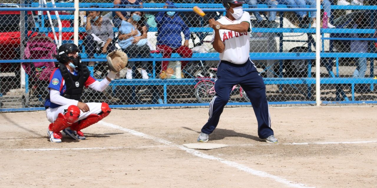 Reinauguran deportiva de Purísima del Rincón con instalaciones nuevas para beisbol