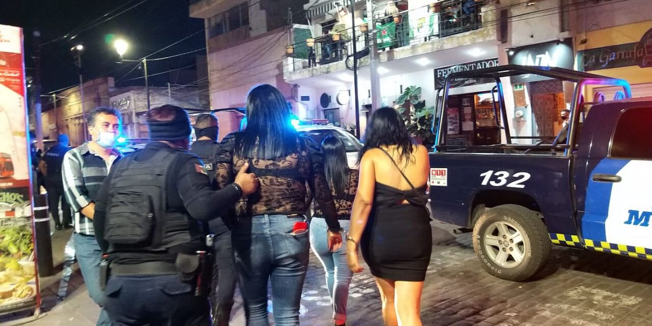 En León detienen a 42 personas por no usar cubrebocas