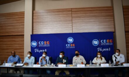 Agricultores y PAN Guanajuato firman acuerdo para regresar apoyos al campo