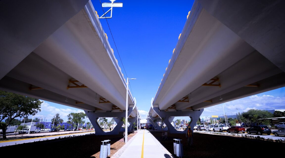 Nuevo puente vehicular en libramiento Morelos, en León