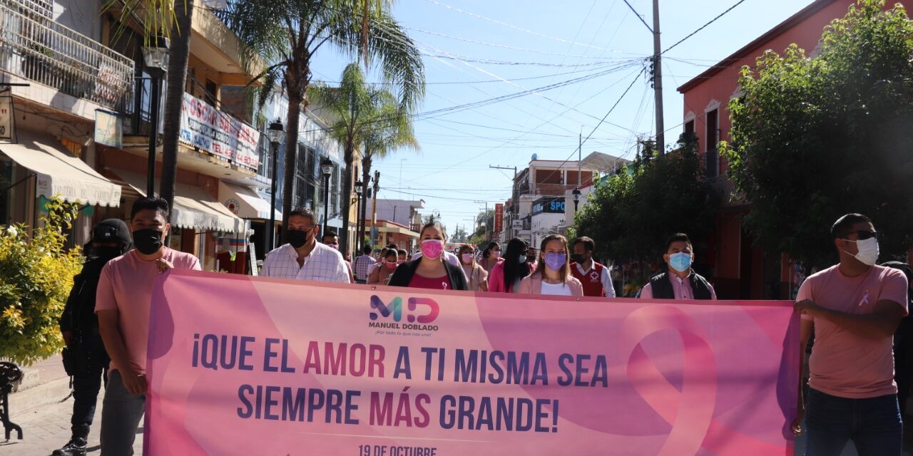 En Manuel Doblado marchan por el Día Internacional de la Lucha contra el Cáncer de mama