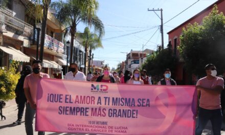 En Manuel Doblado marchan por el Día Internacional de la Lucha contra el Cáncer de mama