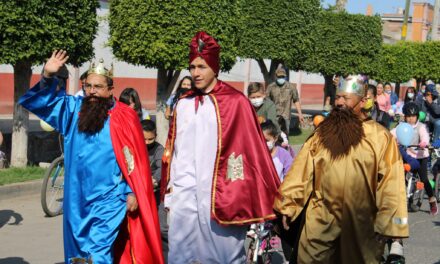 Realizan Primera Rodada de Reyes en Manuel Doblado