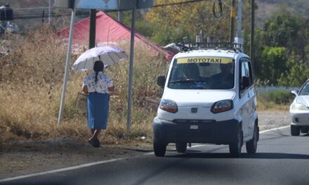 Mototaxis en Manuel Doblado, ilegales y un peligro