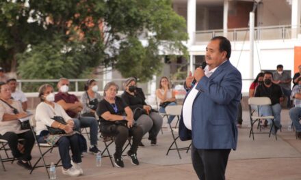 Representante del SNTE visita a docentes de los Pueblos del Rincón