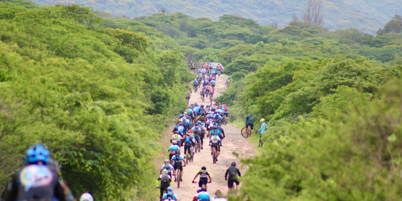 Participan 700 Ciclistas en Maratón Cimarrón 2022