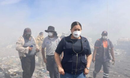 Buscan controlar incendio en Relleno Sanitario de Manuel Doblado