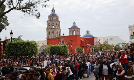 Miles conmemoran Revolución Mexicana en Purísima del Rincón