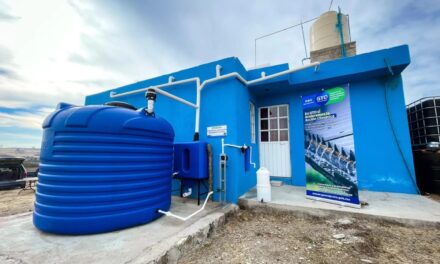 Entrega Toño Marún sistema de captación de agua en comunidad de San Francisco del Rincón