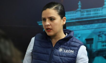 «Aumento de 4 pesos a la tarifa del transporte público no es negociable», regidora Jared González