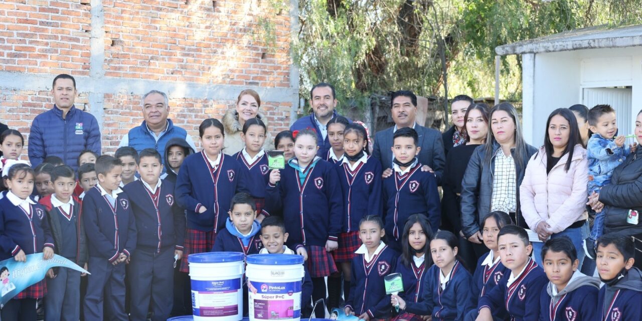 Reconocen a estudiantes de la comunidad del Pedernal, en Purísima del Rincón