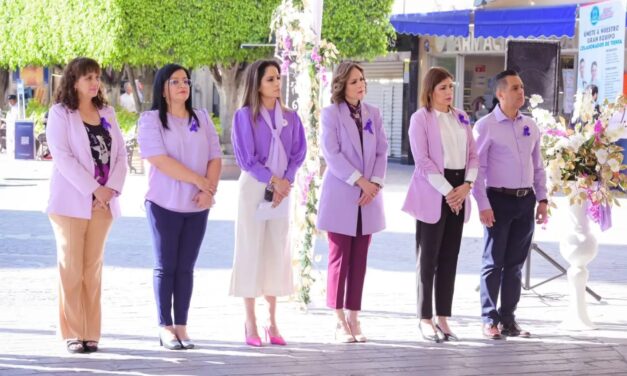 En San Francisco del Rincón rinden guardia de honor en Conmemoración del Día Internacional de la Mujer