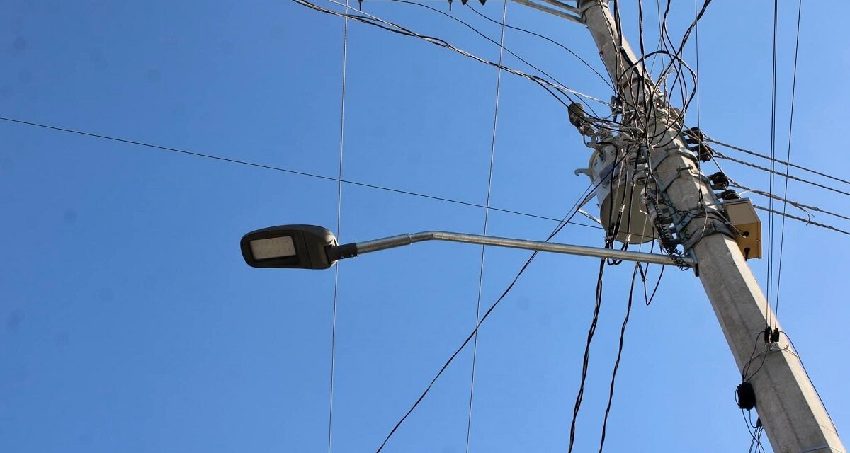 Continúa ampliación de red eléctrica en comunidades de Manuel Doblado