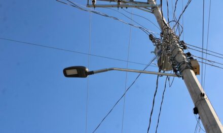 Continúa ampliación de red eléctrica en comunidades de Manuel Doblado