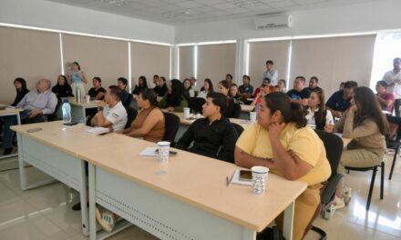 Empresarios de San Francisco del Rincón, aprenden sobre marketing digital